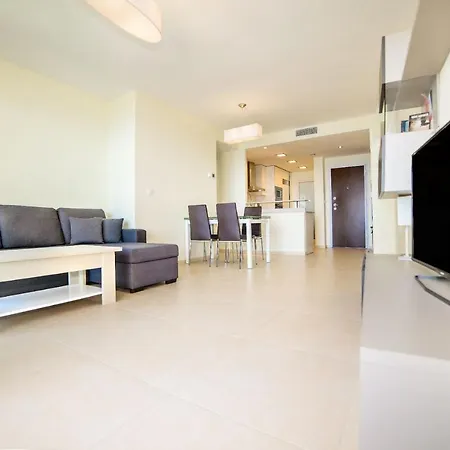 Punta Prima Sleeps 4 Pool Wifi Lägenhet
